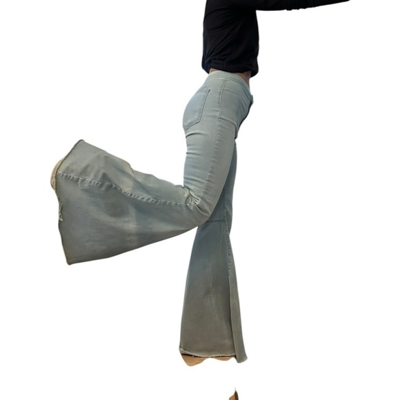 Free People Hippie 70s Bell Bottoms Flare Jeans Retro Size 26 - Picture 4 of 15